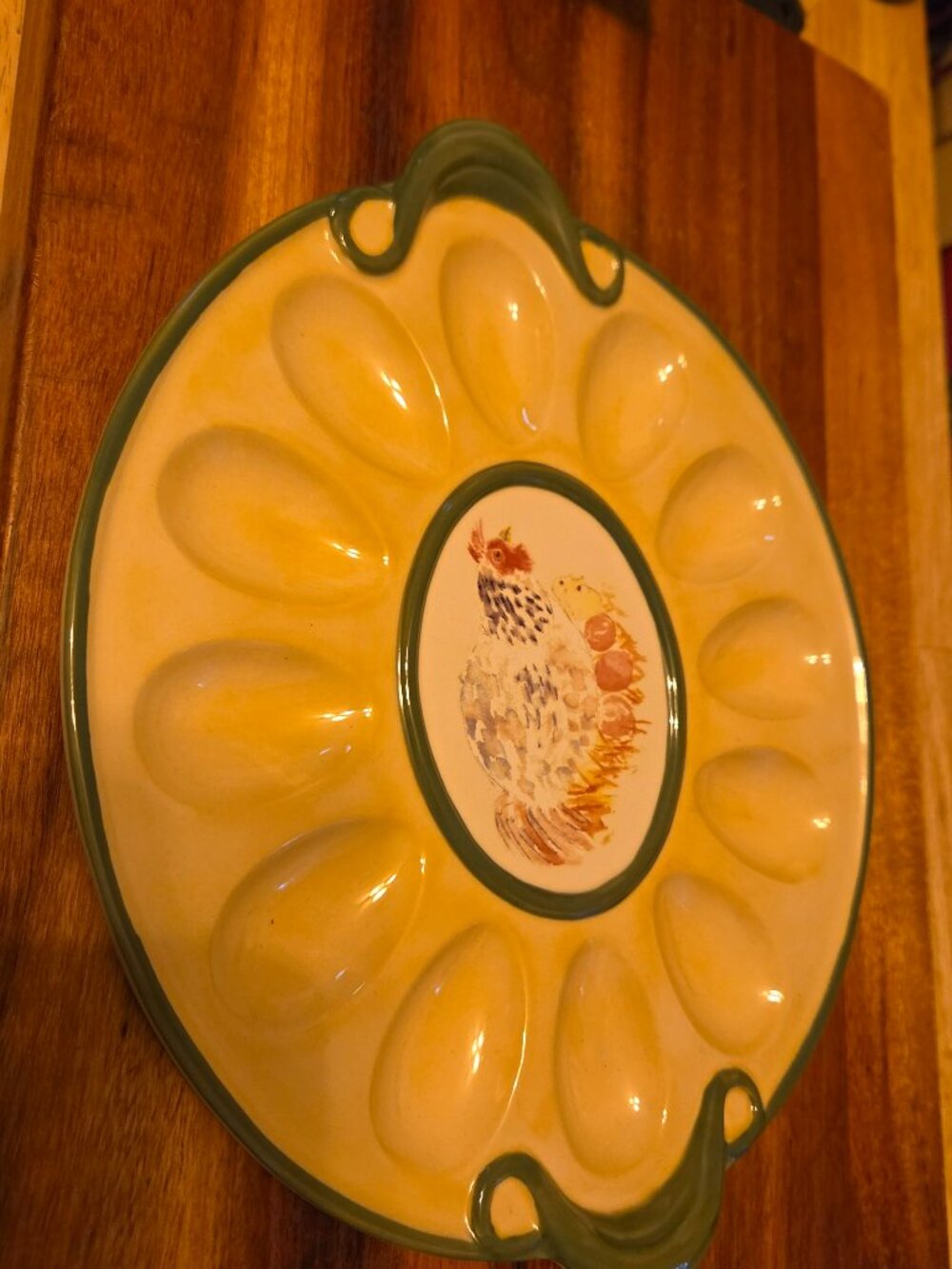 Pfaltzgraff circle of kindness hen deviled plate centerpiece has hen motif